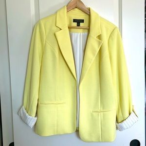 Yellow blazer